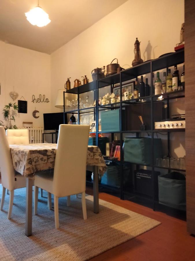 Grey And Withe Room Флоренция Екстериор снимка