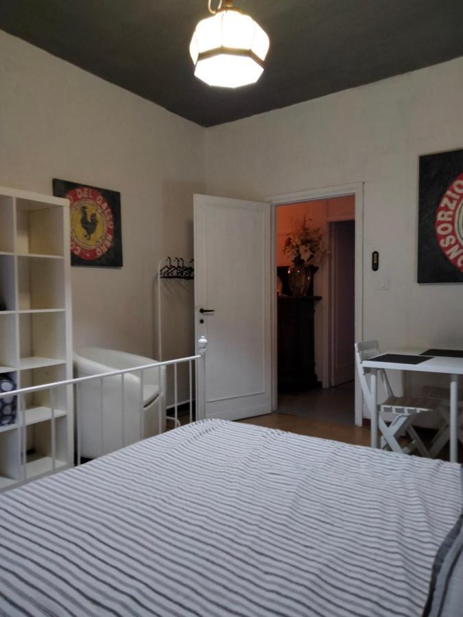 Grey And Withe Room Флоренция Екстериор снимка