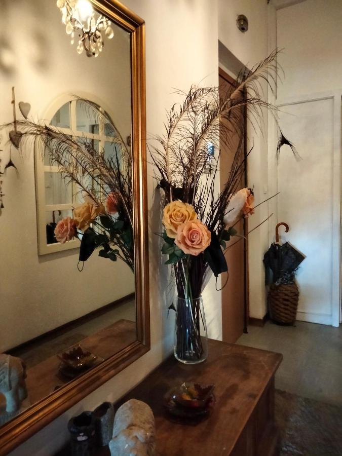 Grey And Withe Room Флоренция Екстериор снимка
