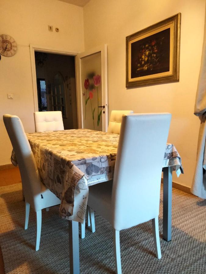 Grey And Withe Room Флоренция Екстериор снимка